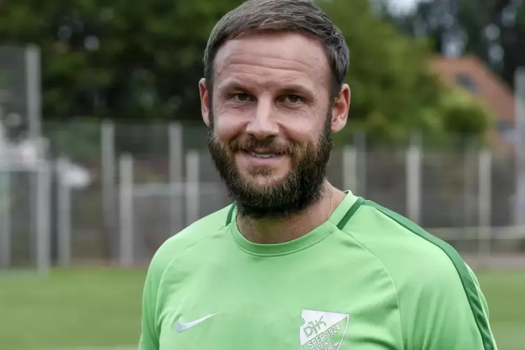 Sein Herz schlägt für Waldhof Mannheim, Borussia Mönchengladbach – und natürlich für die DJK Eppstein: Stephan Krön. 