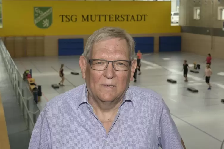 Klaus Maischein verbringt viele Stunden pro Woche in der Halle der TSG Mutterstadt.