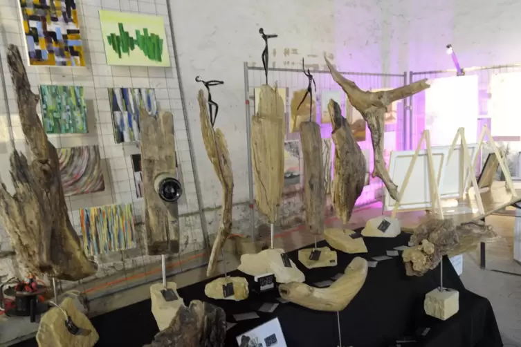 Es ist die erste Ausstellung in Zusammenarbeit mit dem neuen Verein Hof.Kultur.