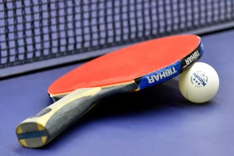Tischtennis ist eine der Sportarten, die man im ASV Heßheim betreiben kann. 