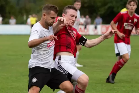 Ricardo Antonaci (links) erzielte das erste Arminia-Tor.