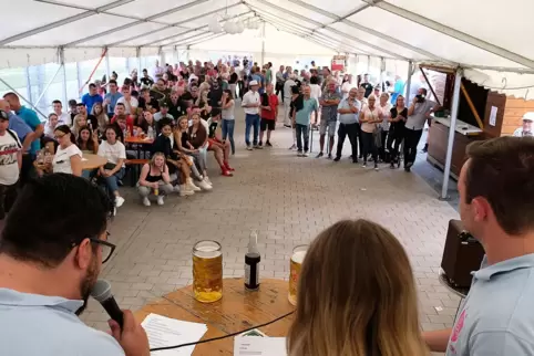 Die Kerweredner (von links): David Betz, Jana Maisch und Jannik Freyler. 