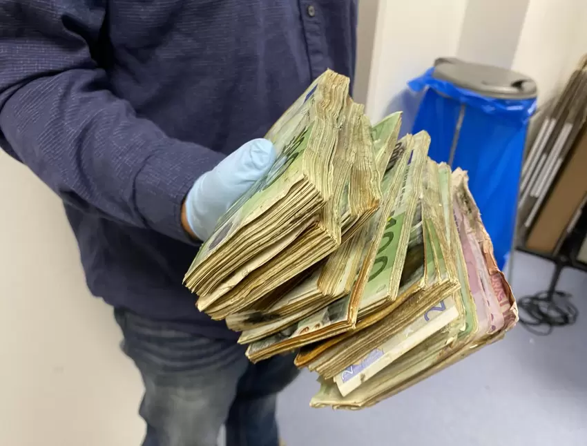 Dieses Geld – Summe unbekannt – hat den Schleudergang im Trockner noch vor sich.