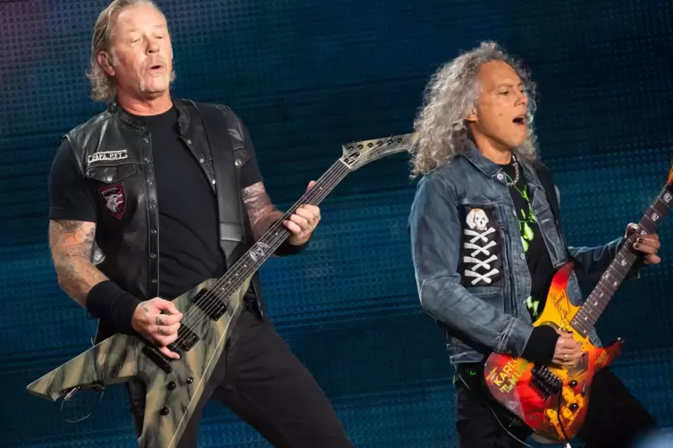 James Hetfield, Frontsänger der US-Metal-Band Metallica und Gitarrist Kirk Hammett .