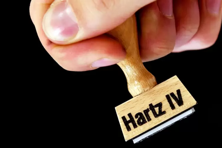 Der Deutsche Gewerkschaftsbund (DGB) und der Sozialverband VdK halten die ab Januar geltenden neuen Hartz-IV-Regelsätze für „völ