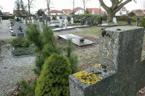 Seit Jahren defizitär: der Friedhof in Hördt.