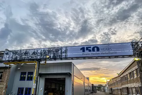 Rosige Zukunft: Dass es die für KSB über die bisher 150 Jahre hinaus gibt, davon sind Manager und Mitarbeiter überzeugt. Rosige Zukunft: Dass es die für KSB über die bisher 150 Jahre hinaus gibt, davon sind Manager und Mitarbeiter überzeugt.