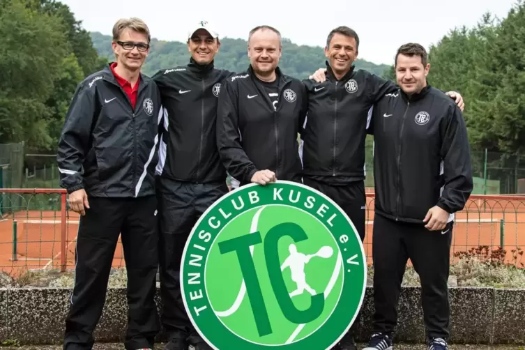 Die Herren 30 des TC Kusel haben alle fünf Spiele in der B-Klasse gewonnen. Sie steigen damit als Meister in die A-Klasse auf. 