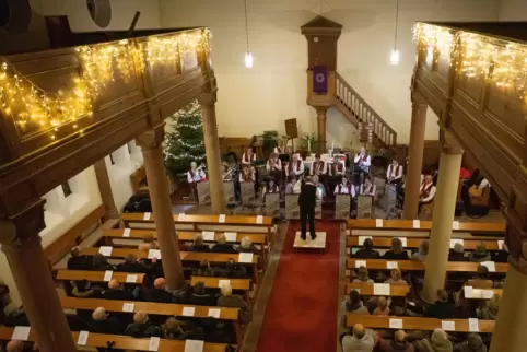 Die Husaren freuen sich auf das Weihnachtskonzert – wieder, wie hier 2018, in der evangelischen Kirche in Großsteinhausen. 