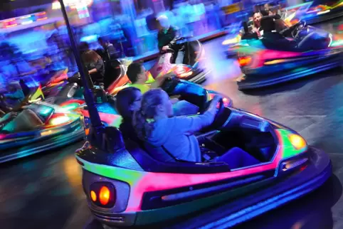 Natürlich gibt es auch Autoscooter bei Fun & Food.