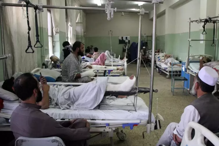 Patienten im im Wazir Akbar Khan Krankenhaus in Kabul. 