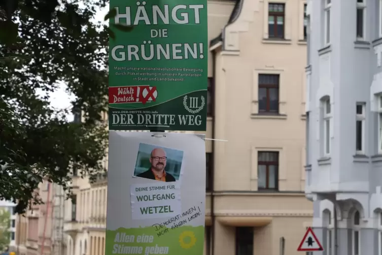Anders als das Verwaltungsgericht Chemnitz zuvor entschied letztlich das OVG in Sachsen im Fall der rechtsradikalen Plakate.