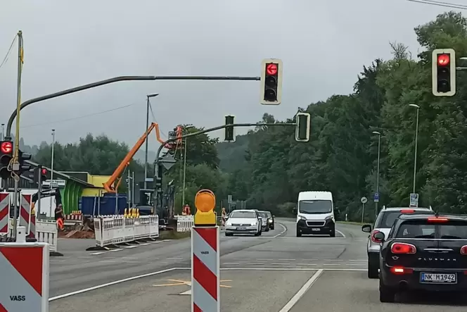Geduld und Demut sind die Eigenschaften, die Autofahrer in und um Zweibrücken derzeit am meisten brauchen. Geduld und Demut sind die Eigenschaften, die Autofahrer in und um Zweibrücken derzeit am meisten brauchen.