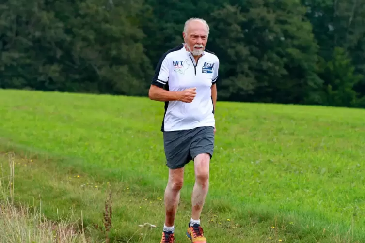 Fing erst mit 52 an, Marathons zu laufen: Hans Pertsch.