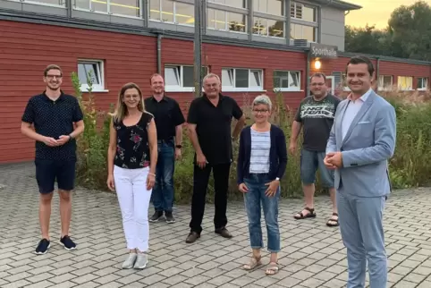 Die Stadt-CDU. Das Bild zeigt von links nach rechts: Der neue Vorsitzende Niklas Hogrefe, Beisitzerin Gilda Moser, Schatzmeister