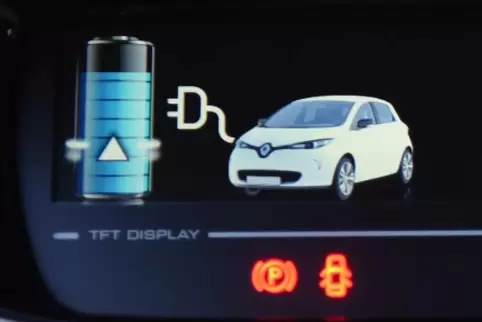Hier die Ladeanzeige eines Renault Zoe: Die Batterie ist zu 81 Prozent geladen. Der Ladevorgang dauert noch 20 Minuten. 