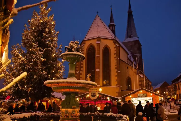 Publikumsmagnet in jedem Advent: der Deidesheimer Weihnachtsmarkt.