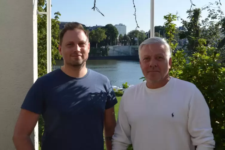 Jimmy Kneipp (links) ist einer von zwei Heidelberger Nachtb&uuml;rgermeistern (neben ihm Mathias Schiemer vom Marketingb&uuml;ro der Stadt