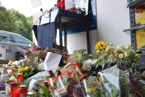 Der Tod des 20-jährigen Studenten, der in einer Tankstelle in Idar-Oberstein gejobbt hat, lässt die Politik nach Lösungen im Umg