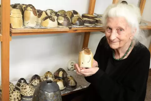 Lotte Reimers wird nächstes Jahr 90: Unter dem Motto „90 mal 90 mal 90“ hat sie daher 90 kleine Exponate für das „Grassi-Museum 