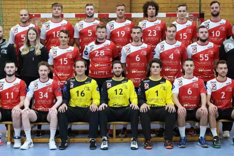  Mit diesem Kader geht die TS Rodalben in die Pfalzligasaison 2021/22: (hintere Reihe von links) Lukas Baumgart, Nikolas Blank, 