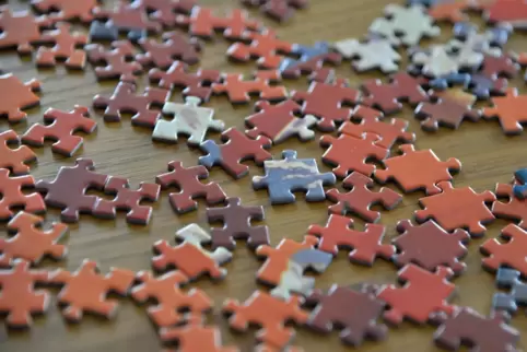 Kinder können sich laut Stadt in der Mittagspause aber auch still mit einem Puzzle beschäftigen. Kinder können sich laut Stadt in der Mittagspause aber auch still mit einem Puzzle beschäftigen.
