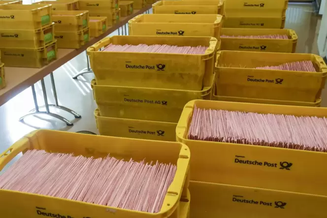 Deutlich mehr als die Hälfte der Frankenthaler Stimmberechtigten hat die Möglichkeit der Briefwahl genutzt. Die Wahlbeteiligung Deutlich mehr als die Hälfte der Frankenthaler Stimmberechtigten hat die Möglichkeit der Briefwahl genutzt. Die Wahlbeteiligung
