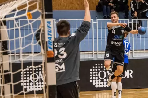 Besser hätte es bisher für den TuS Dansenberg in dieser Saison nicht laufen können: Nach dem Siegeszug der ersten Mannschaft in 