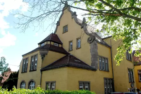 Die Kreisvolkshochschule hat hier in der Karl-Ritter-Schule ihre Zentrale. 