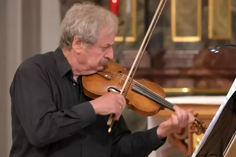 Daniel Spektor spielt Bach.