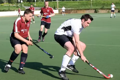 Das waren noch Zeiten: Alexander Günther (rechts) 2008 in der Regionalliga gegen Darmstadt.