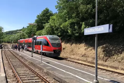 Zuletzt kam es am Waldfischbacher Bahnhof zu einer Massenschlägerei.