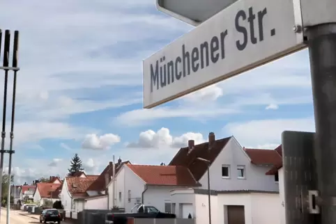 Siedlungshäuser prägen das Antlitz der Münchener Straße in Landau. 