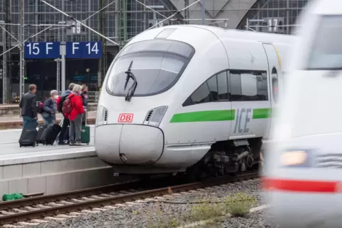 Teurer werden auch die Bahncard 25 und 50. 