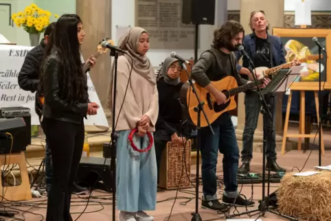 Die Flüchtlingsband Shaian verzauberte die leider nicht so zahlreichen Besucher in der Stadtkirche. 