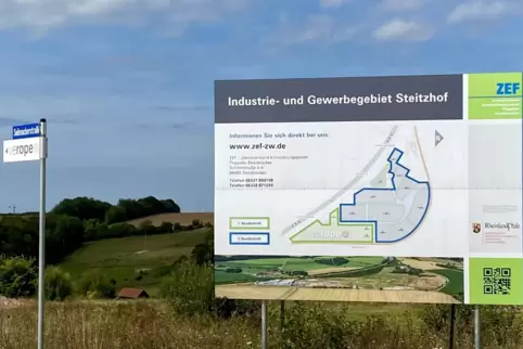 Der Steitzhof: Das Industrie- und Gewerbegebiet liegt in Sichtweite des Zweibrücker Flugplatzes und Outlets, gleich an der Autob