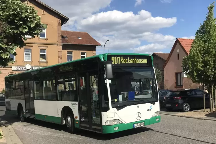 Im Donnersbergkreis rollt der Busverkehr weiter. 