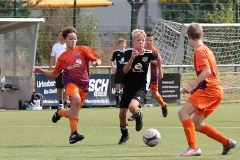 DIe U15 der JFV Ganerb (Mitte) hat mit Personalproblemen zu kämpfen vor dem Duell gegen Offenbach.
