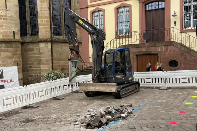 In Trier werden jetzt Hochsicherheitspoller eingebaut. 