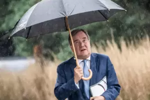 Unionskanzlerkandidat Armin Laschet hat die Bereitschaft angedeutet, eigene Ambitionen für mögliche Jamaika-Verhandlungen mit Gr Unionskanzlerkandidat Armin Laschet hat die Bereitschaft angedeutet, eigene Ambitionen für mögliche Jamaika-Verhandlungen mit Gr