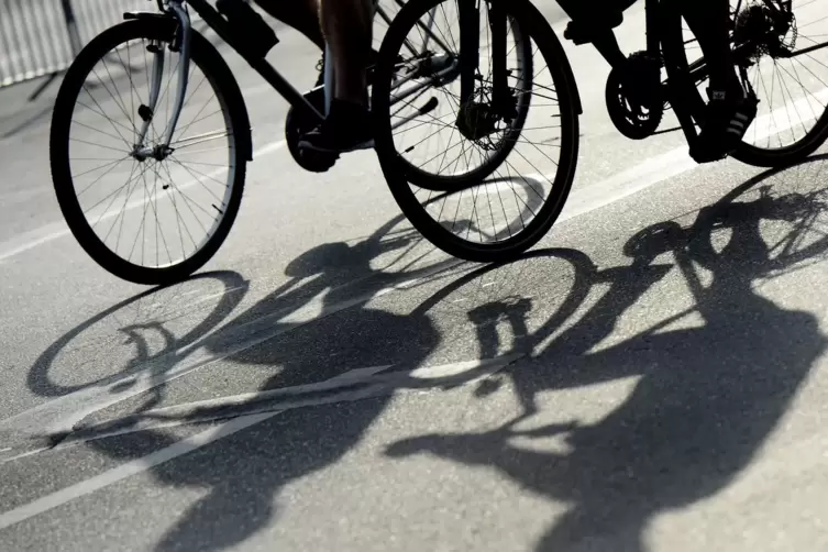 Seit Beginn der Pandemie sitzen wieder mehr Menschen auf Fahrrädern.