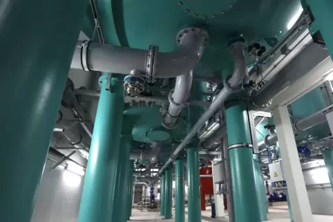 Am Freitag wurde die Enthärtungsanlage im Gruppenwasserwerk Bornheim offiziell eingeweiht.