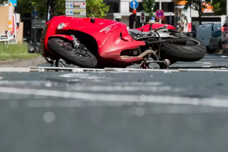 Unfall mit einem Motorrad. 