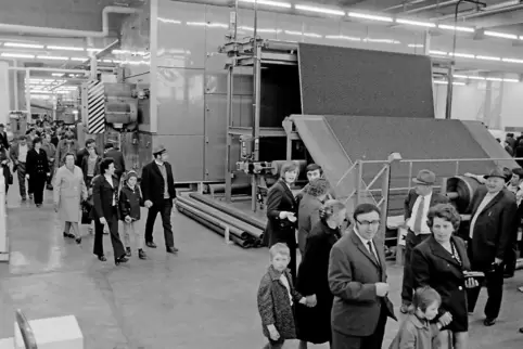Beim Tag der offenen Tür im Jahr 1972 läuft es noch im Pegulan-Werk. 