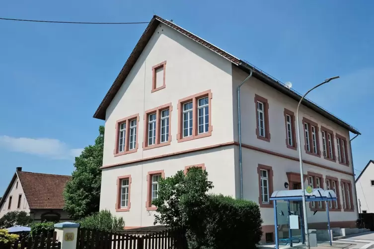 Städtische Gebäude wie das Bürgermeisteramt in Webenheim sollen künftig von einer zentralen Abteilung im Rathaus verwaltet werde