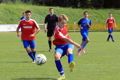 Gemeinsame Sache: die Römerberger Fußballvereine.