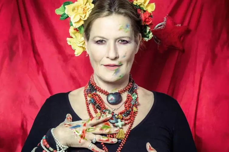 Suzanne von Borsody als Malerin Frida Kahlo 