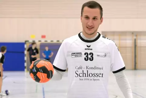Jeder bemüht sich sehr um den anderen: Das gefällt Bosun Jajce beim TSV Speyer.