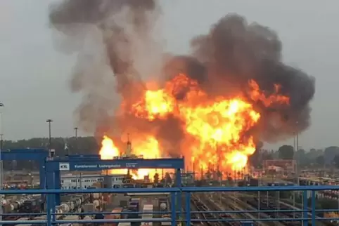 Die Explosion im Landeshafen Nord - am Ende waren fünf Menschen tot und Dutzende verletzt. 