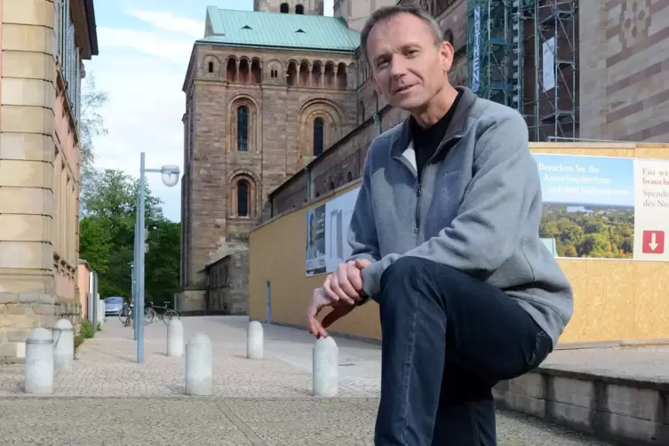 Der Mann f&uuml;r Fragen zum Wetter: Klimageograf Wolfgang L&auml;hne. 